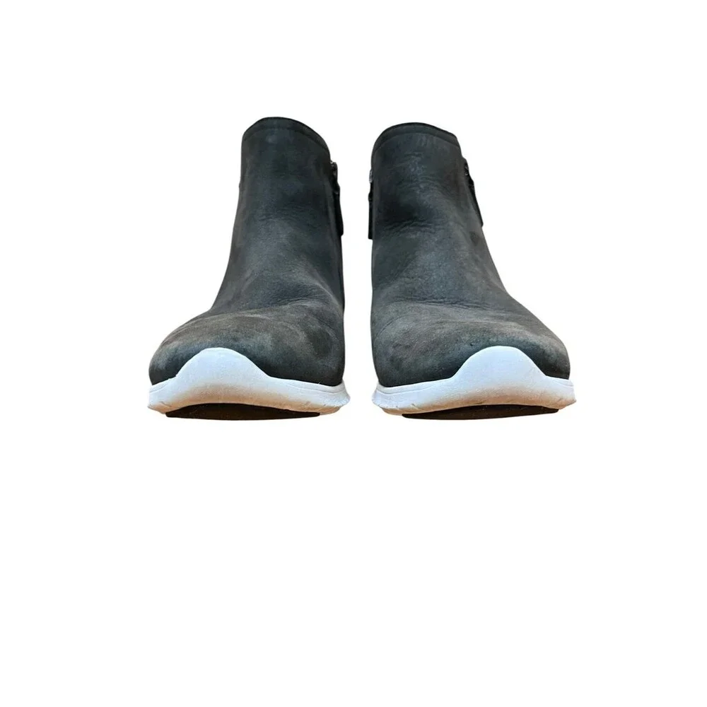 Cole Haan Black Chelsea Boots Suede Waterproof Zerogrand Ankle Booties 9B